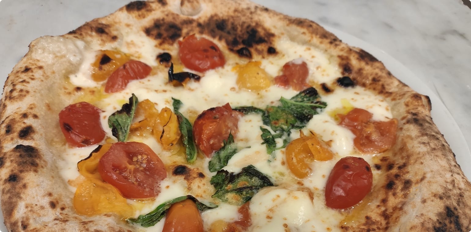 Pizza pomodorini gialli e rossi: ricetta, impasto, ingredienti