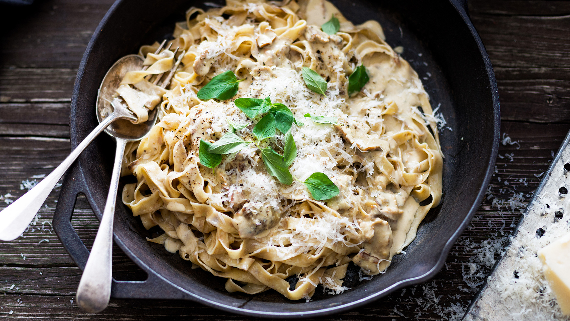 Steinpilz Tagliatelle mit Steinpilz - Roquefort Sauce Rezept | Kenwood Club