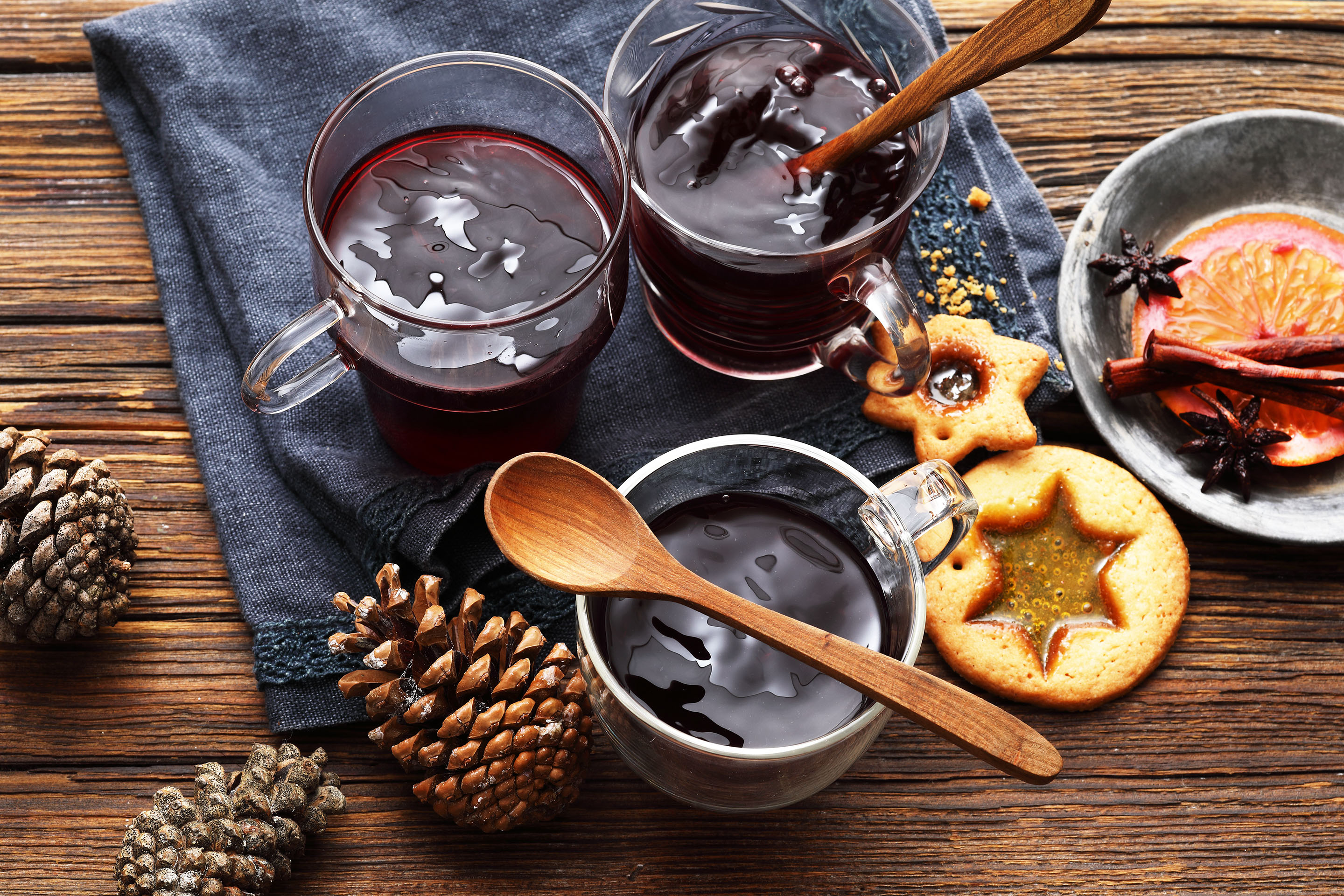 Glühwein Rezept: Schneller und einfacher Glühwein | Kenwood Club Glühwein Rezept: Schneller und einfacher Glühwein | Kenwood Club