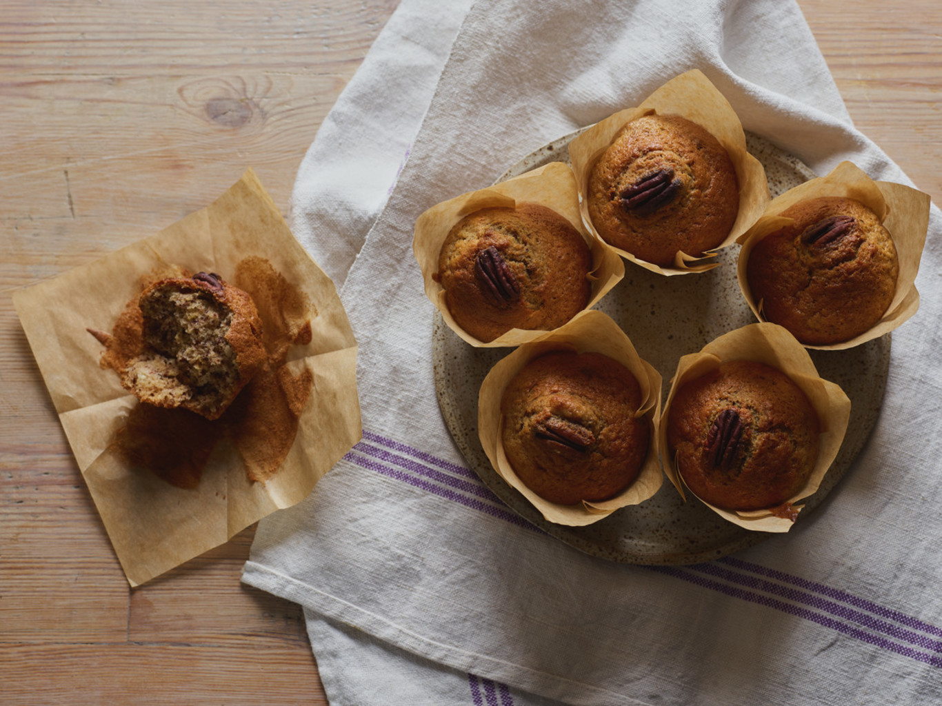 Bananen-Muffins mit Pekannüssen: Rezept für hausgemachte Muffins ...