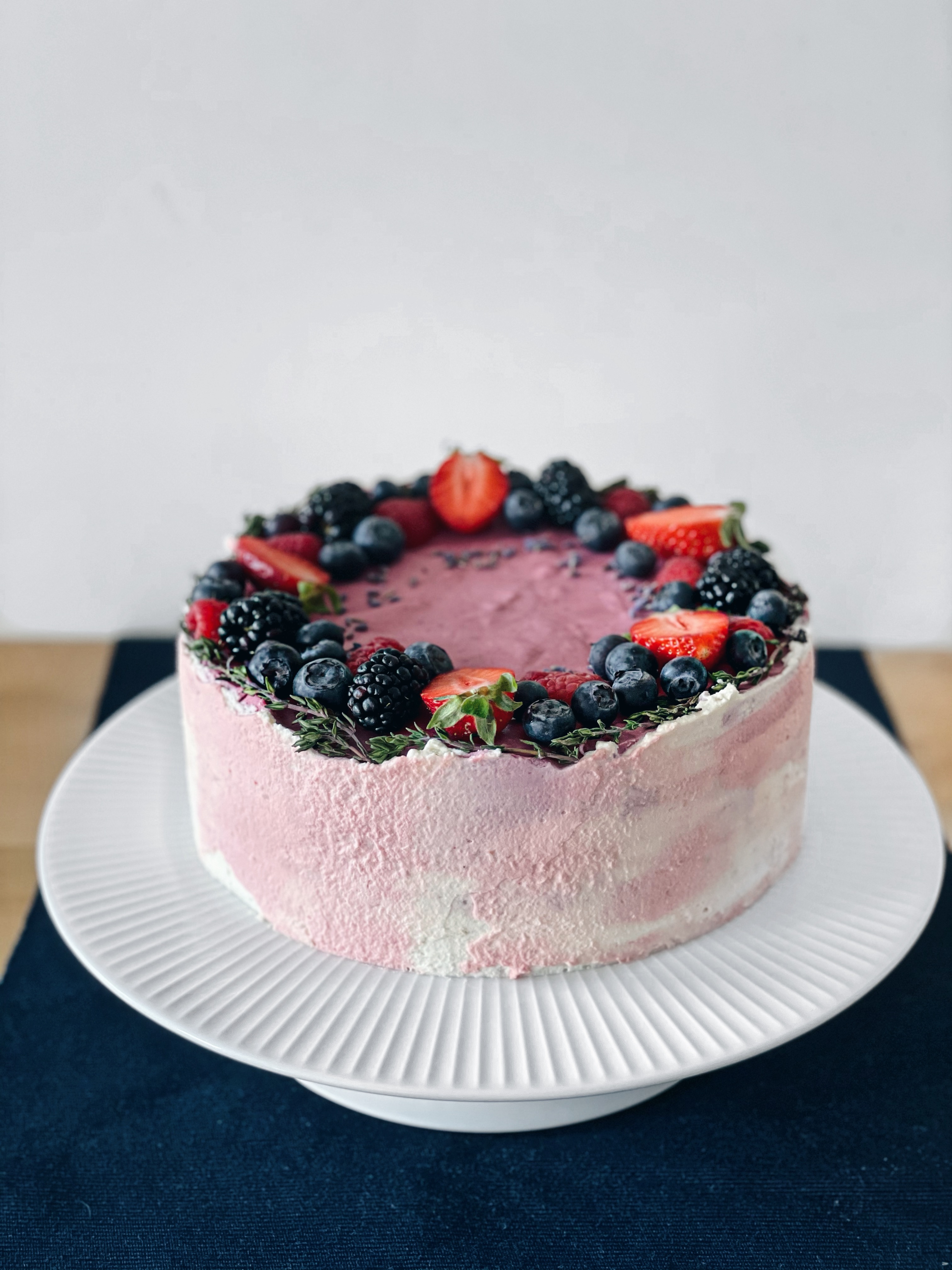 Creamy Pinky Berry Cake Kenwood Club