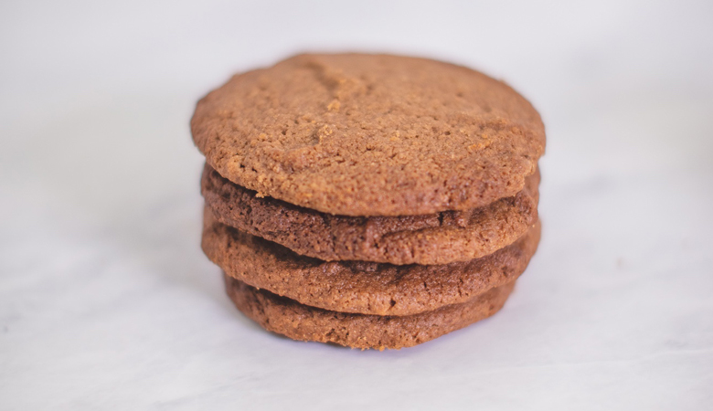 Cookies semplici alla crema di nocciole