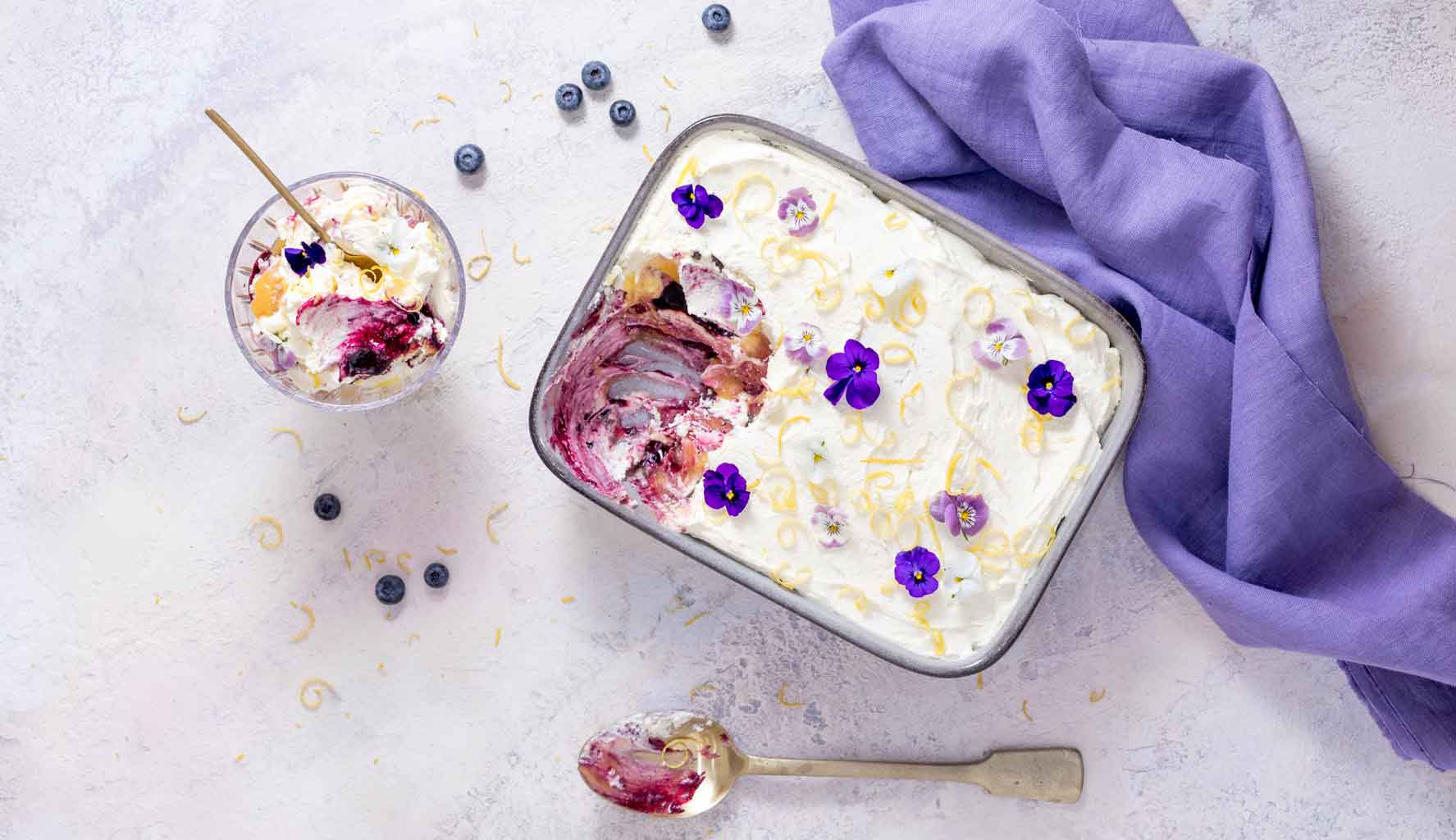 Tiramisù ai mirtilli e limone