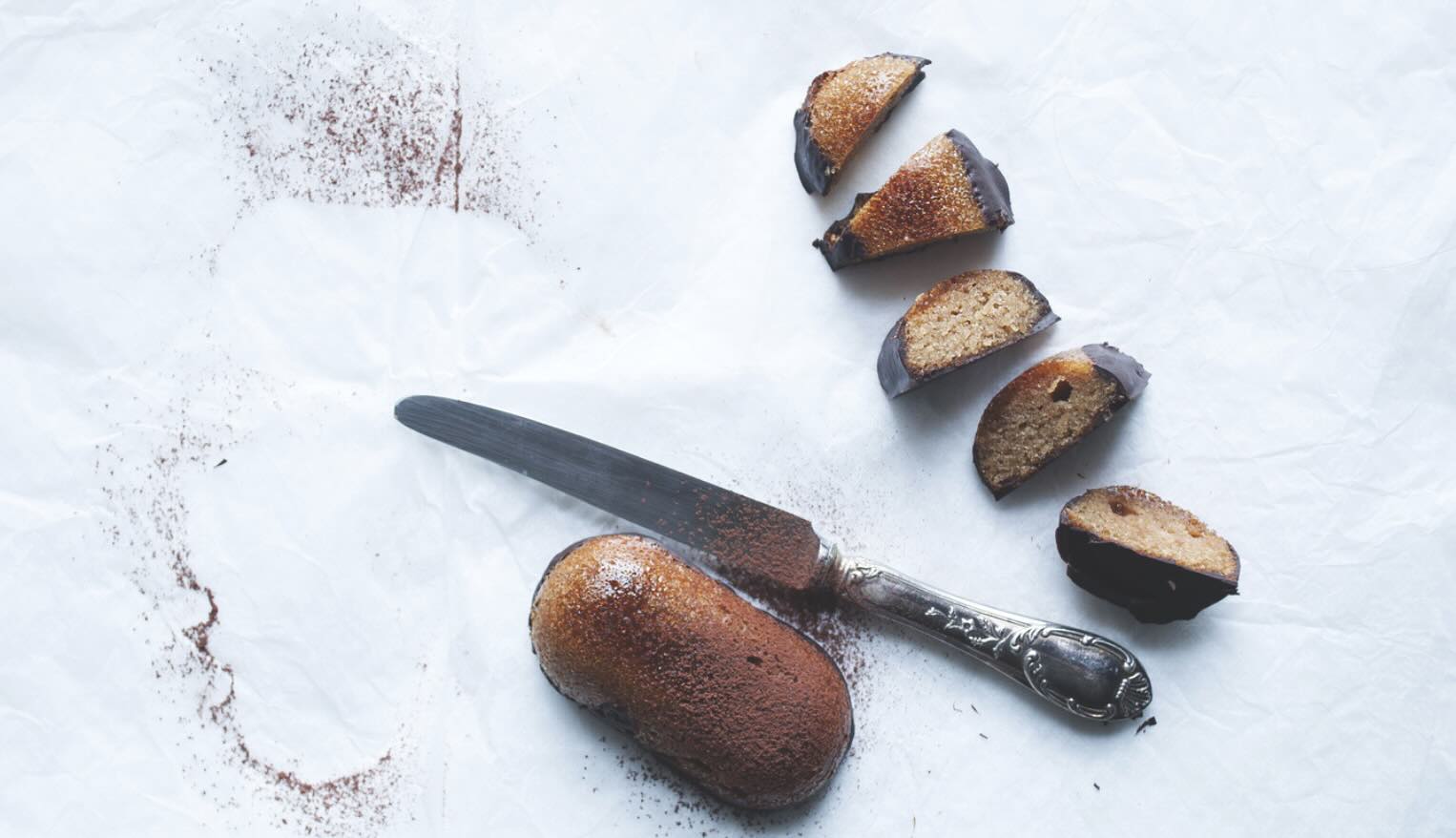 Tortini al latte caldo di nocciola