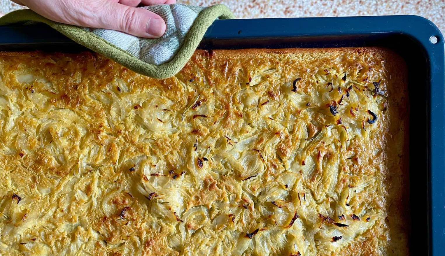 Farinata di ceci con cipolle bianche