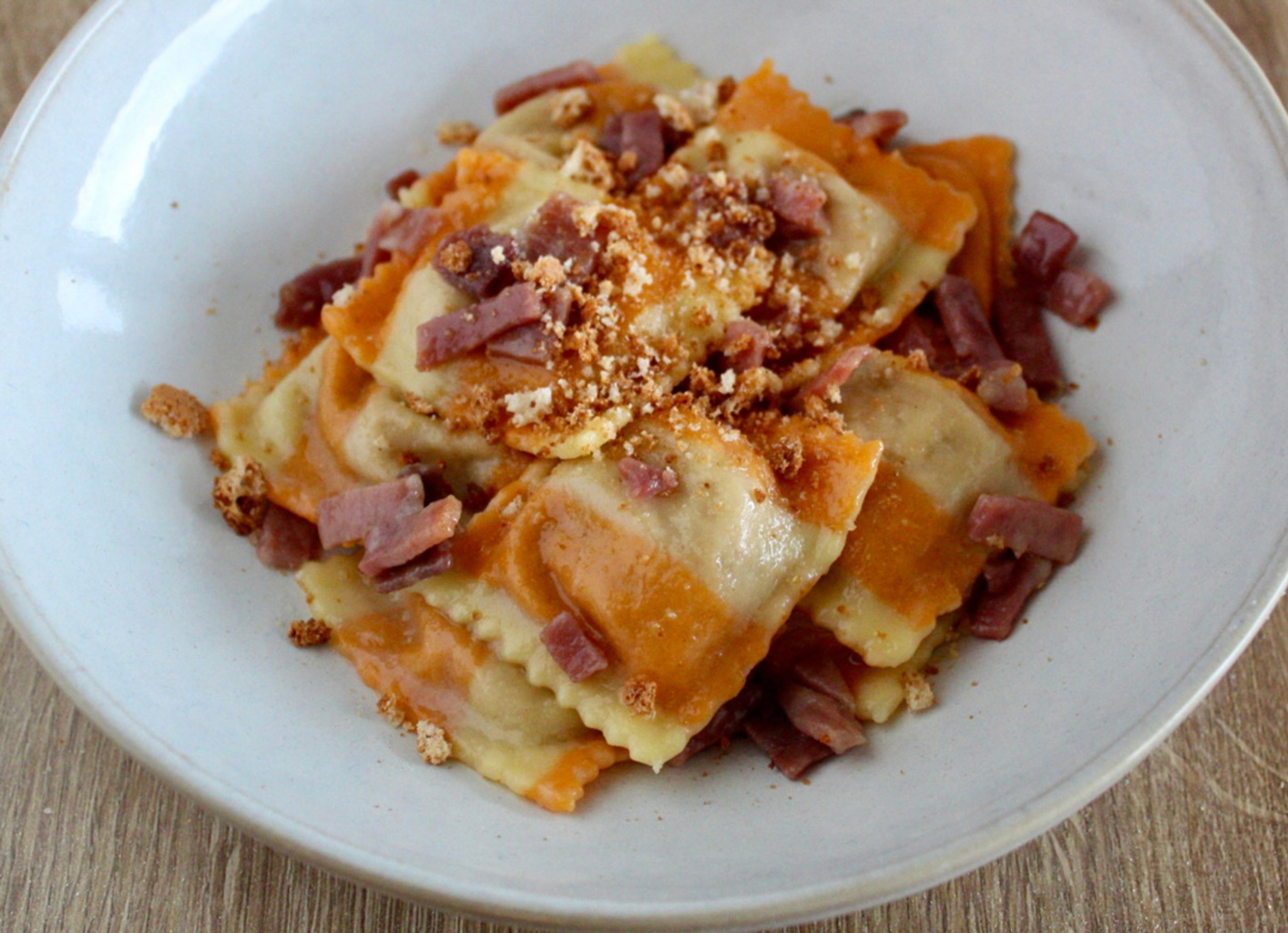 ravioli con la zucca e amaretti